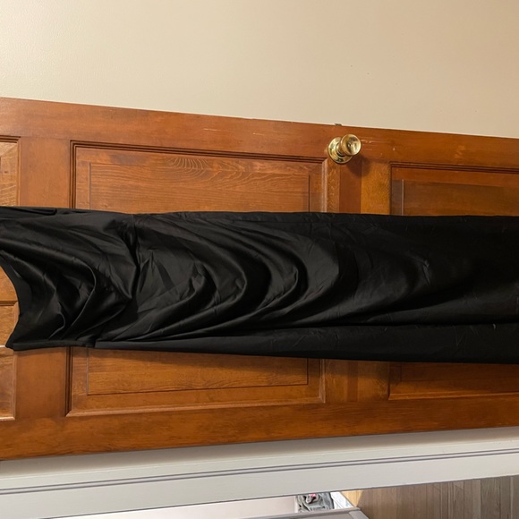 Brand new Lulus formal dress - Picture 2 of 2